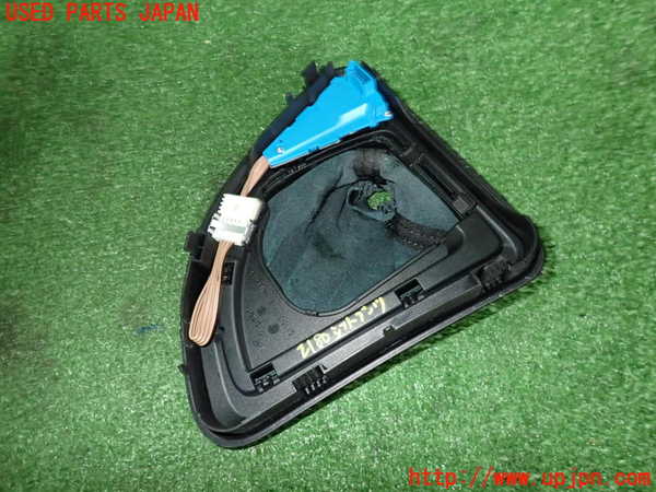 2UPJ-21807575]BMW 135i クーペ(UC35)シフトブーツ 中古 【E82】_m0003.jpg