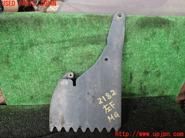1UPJ-21821452]ランクル70系(BJ73V)左フロントマッドガード(泥除け) 中古_m0001.jpg