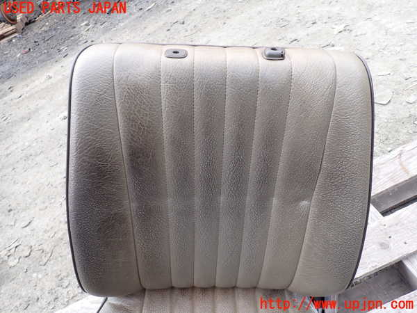 1UPJ-21827035]ランクル70系(BJ73V)運転席シート ジャンク部品取り_m0002.jpg