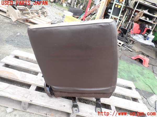 1UPJ-21827035]ランクル70系(BJ73V)運転席シート ジャンク部品取り_m0005.jpg