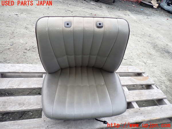1UPJ-21827065]ランクル70系(BJ73V)助手席シート 中古_m0001.jpg