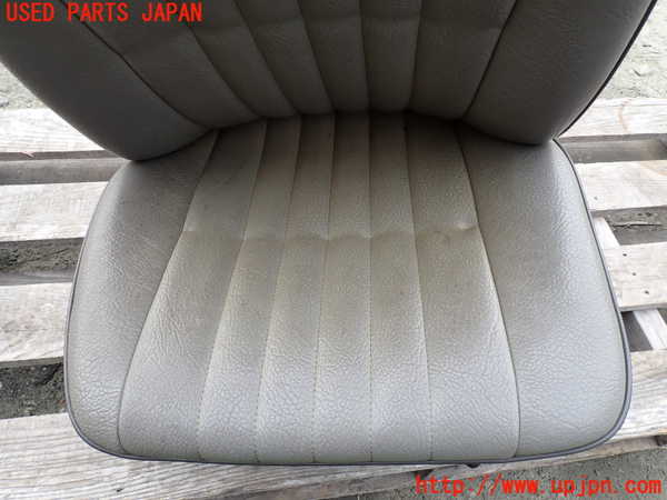 1UPJ-21827065]ランクル70系(BJ73V)助手席シート 中古_m0003.jpg