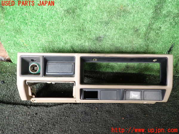 1UPJ-21827691]ランクル70系(BJ73V)内装トリム類1 中古_m0001.jpg