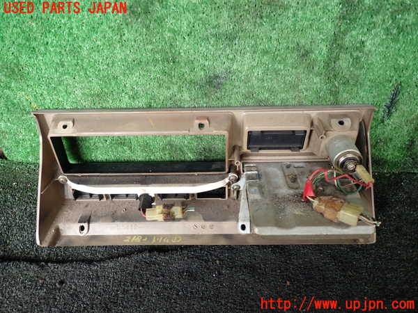 1UPJ-21827691]ランクル70系(BJ73V)内装トリム類1 中古_m0002.jpg