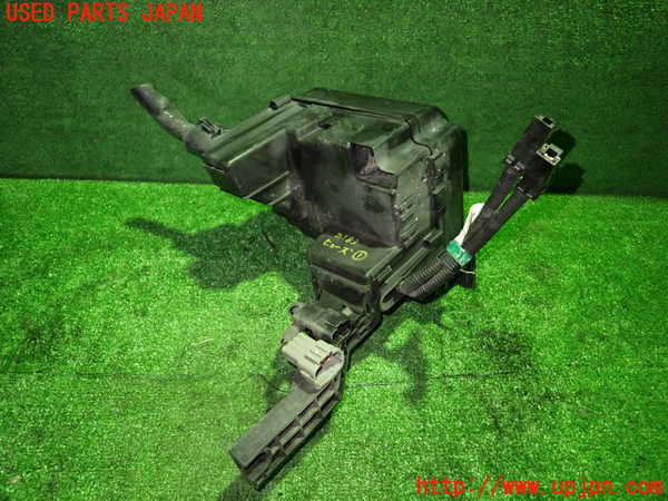 5UPJ-21836741]シルビア(S14)ヒューズボックス1 中古_m0002.jpg