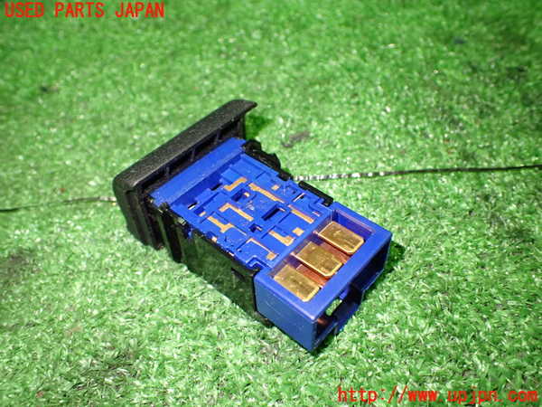 5UPJ-21836300]シルビア(S14)デフォッガースイッチ 中古_m0003.jpg