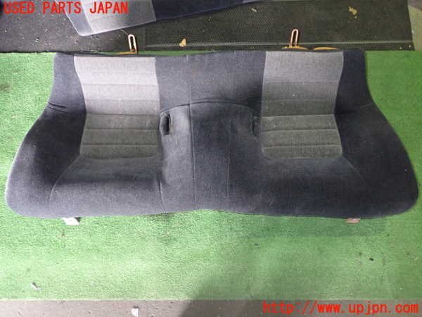 5UPJ-21837385]シルビア(S14)リアシート 中古_m0004.jpg