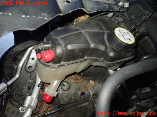 5UPJ-21842410]ランドローバー・ディスカバリー スポーツ(LC2NB)ラジエータータンク 中古_m0001.jpg