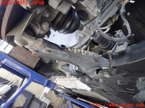 5UPJ-21845176]ランドローバー・ディスカバリー スポーツ(LC2NB)右フロントロアアーム1 中古_m0001.jpg