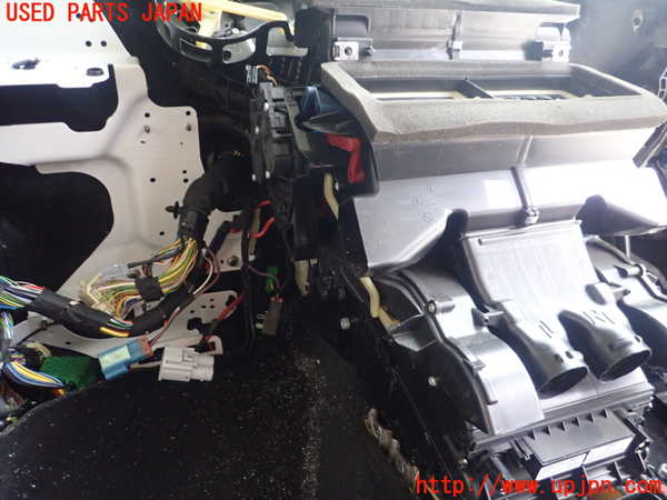1UPJ-21846081]ランドローバー・ディスカバリー スポーツ(LC2NB)エバポレーター1 中古_m0002.jpg