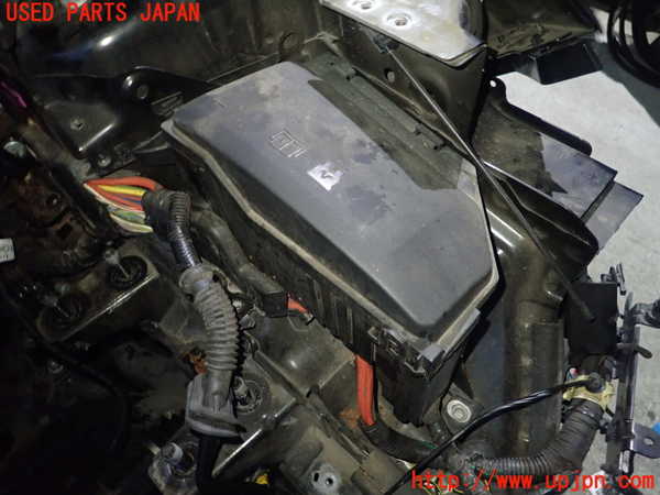 5UPJ-21846741]ランドローバー・ディスカバリー スポーツ(LC2NB)ヒューズボックス1 中古_m0001.jpg
