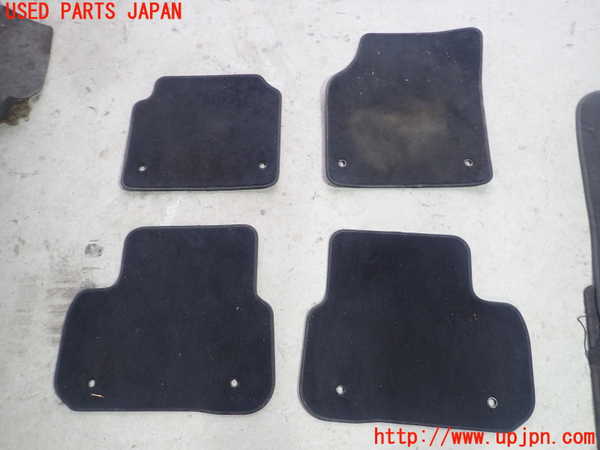 1UPJ-21847800]ランドローバー・ディスカバリー スポーツ(LC2NB)フロアマット 中古_m0001.jpg