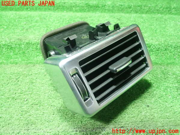 5UPJ-21847528]ランドローバー・ディスカバリー スポーツ(LC2NB)エアコン吹き出し口3 (左) 中古_m0002.jpg
