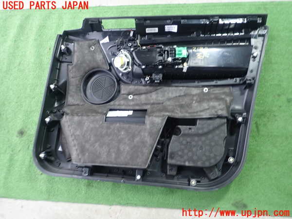1UPJ-21841264]ランドローバー・ディスカバリー スポーツ(LC2NB)左前ドア内張り 中古_m0003.jpg