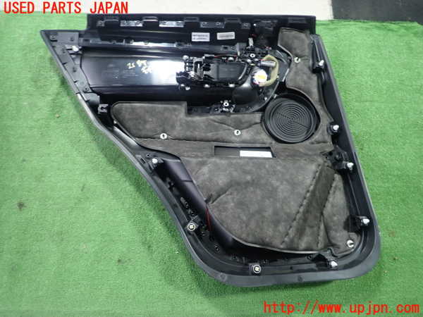 1UPJ-21841294]ランドローバー・ディスカバリー スポーツ(LC2NB)右後ドア内張り 中古_m0003.jpg