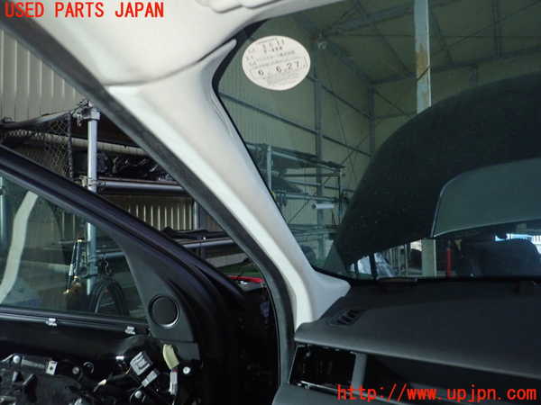 5UPJ-21847660]ランドローバー・ディスカバリー スポーツ(LC2NB)左フロントピラートリム 中古_m0001.jpg