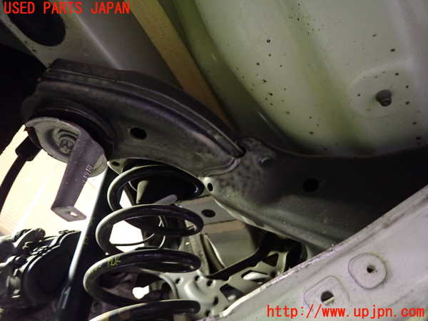 5UPJ-21855295]ベンツ CLA180 シューティングブレーク X117(117942)リアメンバー 中古_m0003.jpg