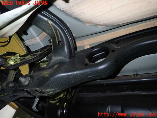 5UPJ-21855295]ベンツ CLA180 シューティングブレーク X117(117942)リアメンバー 中古_m0005.jpg