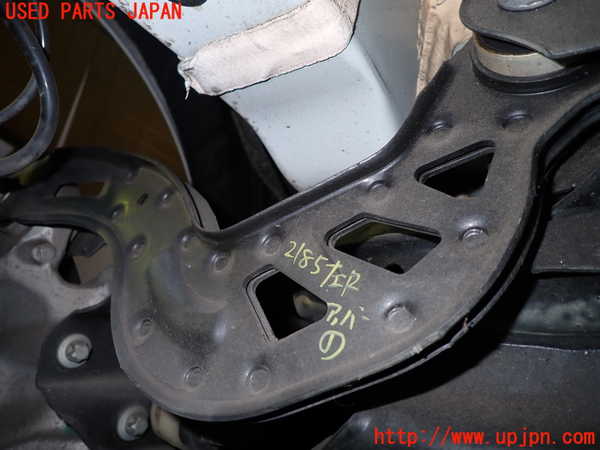 5UPJ-21855156]ベンツ CLA180 シューティングブレーク X117(117942)左リアアッパーアーム1 中古_m0001.jpg