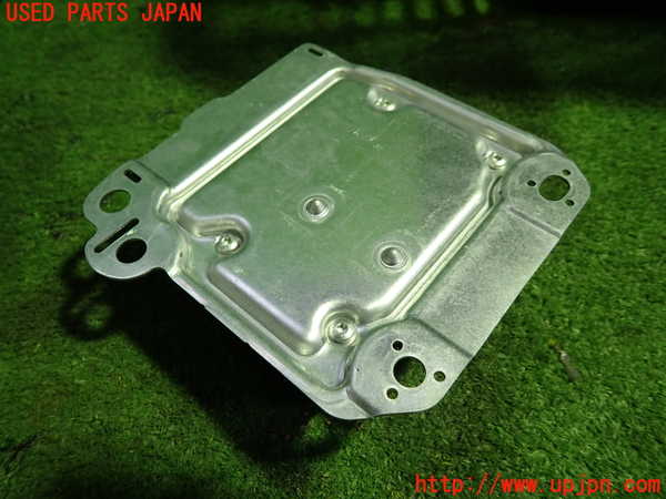 1UPJ-21856145]ベンツ CLA180 シューティングブレーク X117(117942)エアバッグコンピューター 中古_m0003.jpg