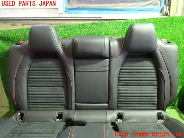 1UPJ-21857385]ベンツ CLA180 シューティングブレーク X117(117942)リアシート 中古_m0002.jpg