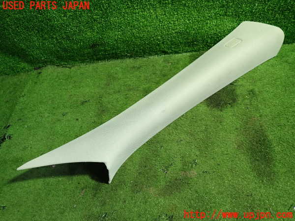 5UPJ-21857655]ベンツ CLA180 シューティングブレーク X117(117942)右フロントピラートリム 中古_m0001.jpg