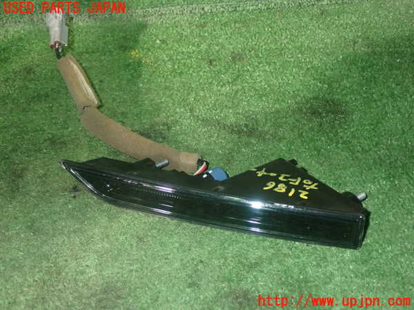 5UPJ-21861150]インプレッサ スポーツ(GT7)右コーナーランプ 中古_m0001.jpg