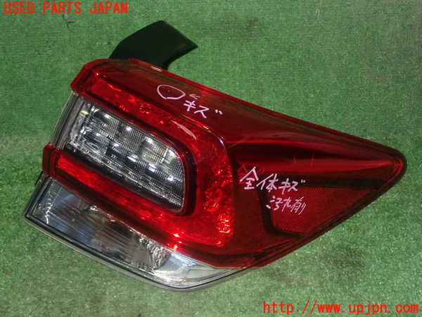 5UPJ-21861530]インプレッサ スポーツ(GT7)右テールランプ 中古_m0001.jpg