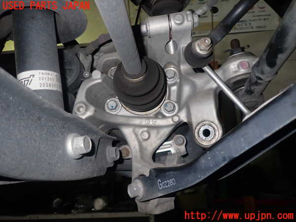 5UPJ-21864305]インプレッサ スポーツ(GT7)左リアナックルハブ 中古_m0002.jpg