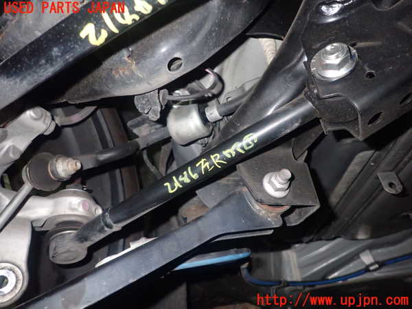 5UPJ-21865226]インプレッサ スポーツ(GT7)左リアロアアーム1 中古_m0001.jpg