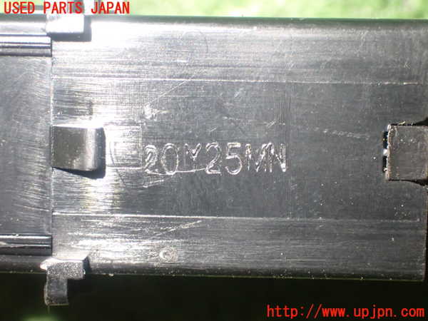 1UPJ-21866309]インプレッサ スポーツ(GT7)スイッチ4 (VSC OFF) 中古_m0004.jpg