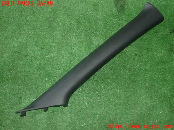 5UPJ-21867655]インプレッサ スポーツ(GT7)右フロントピラートリム 中古_m0001.jpg
