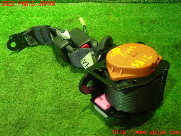 5UPJ-21867135]インプレッサ スポーツ(GT7)真中2列目シートベルト 中古_m0001.jpg