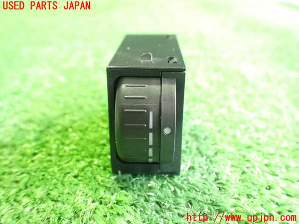 5UPJ-21876307]インプレッサ WRX-STi(GRB)スイッチ2 (メーター照度) 中古_m0001.jpg