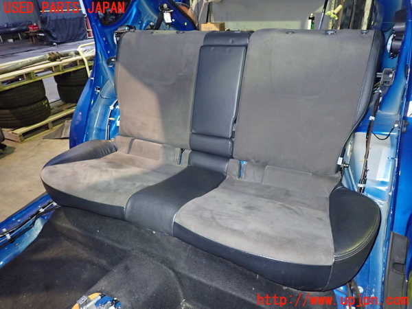5UPJ-21877385]インプレッサ WRX-STi(GRB)リアシート 中古_m0001.jpg