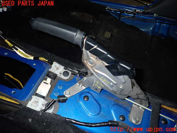 5UPJ-21877550]インプレッサ WRX-STi(GRB)サイドブレーキレバー 中古_m0002.jpg