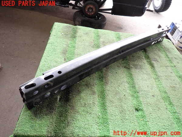 2UPJ-21881014]ハイエースバン200系(TRH200V)フロントバンパーホースメント 中古_m0002.jpg