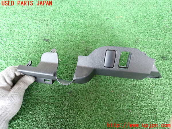 2UPJ-21897691]レジアスエース(ハイエース200系)(KDH201V)内装トリム類1 中古_m0002.jpg