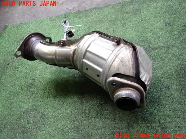 2UPJ-21902661]アウトランダーPHEV(GG3W)触媒1 中古_m0002.jpg