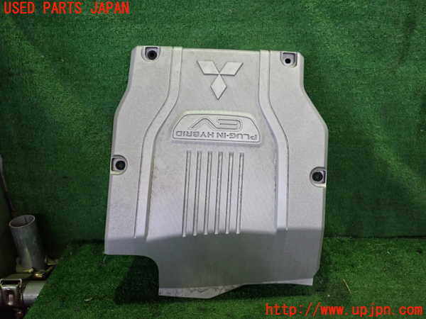 2UPJ-21902160]アウトランダーPHEV(GG3W)エンジンアッパーカバー 中古_m0001.jpg