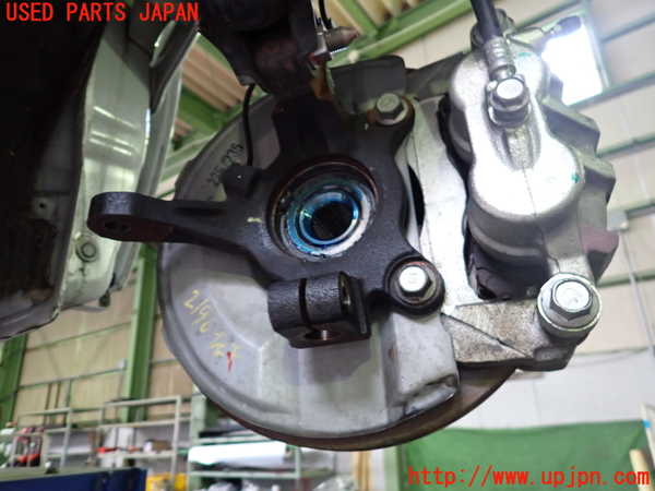 2UPJ-21904295]アウトランダーPHEV(GG3W)左フロントナックルハブ 中古_m0001.jpg
