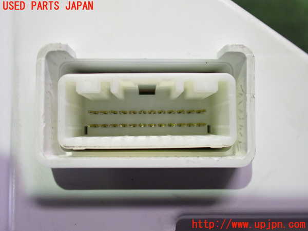 2UPJ-21906170]アウトランダーPHEV(GG3W)スピードメーター 中古_m0003.jpg