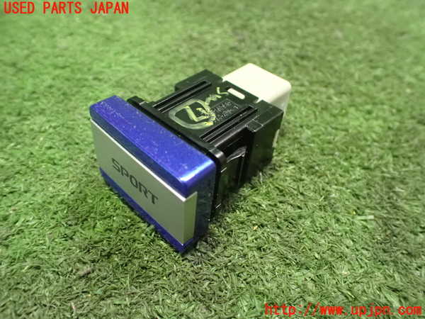 2UPJ-21906312]アウトランダーPHEV(GG3W)スイッチ7 (SPORT) 中古_m0001.jpg