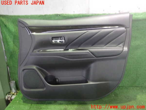 2UPJ-21901234]アウトランダーPHEV(GG3W)右前ドア内張り 中古_m0001.jpg