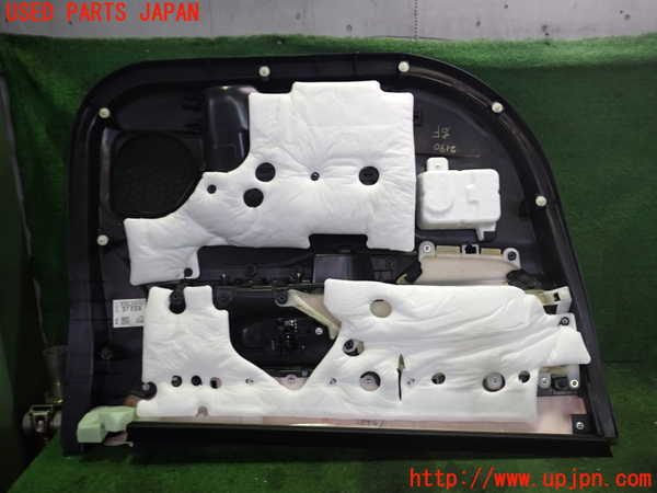 2UPJ-21901234]アウトランダーPHEV(GG3W)右前ドア内張り 中古_m0002.jpg