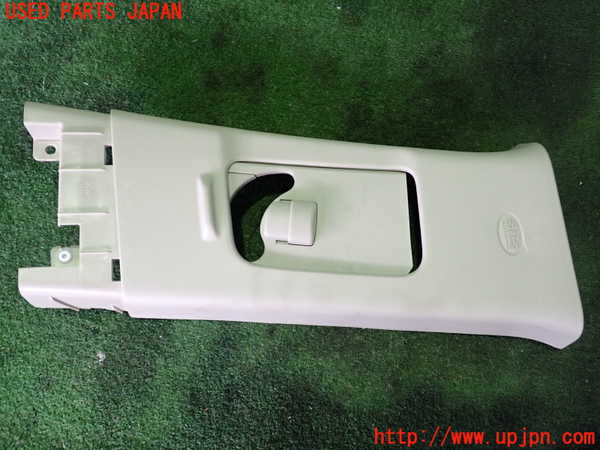 2UPJ-21907665]アウトランダーPHEV(GG3W)右センターピラートリム 中古_m0002.jpg
