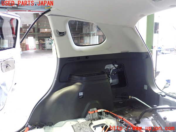 2UPJ-21907675]アウトランダーPHEV(GG3W)右リアピラートリム 中古_m0001.jpg