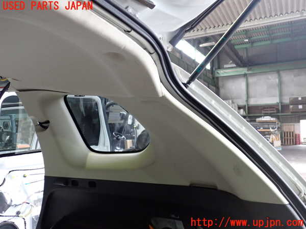 2UPJ-21907675]アウトランダーPHEV(GG3W)右リアピラートリム 中古_m0002.jpg