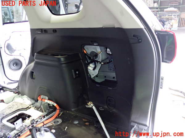 2UPJ-21907675]アウトランダーPHEV(GG3W)右リアピラートリム 中古_m0004.jpg