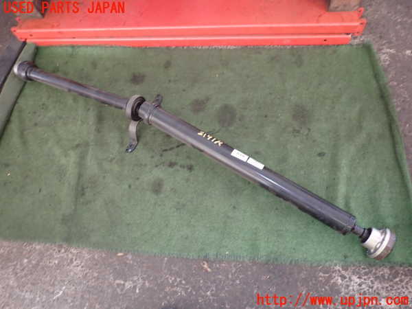 2UPJ-21913410]アウディ・A7 スポーツバック(4GCREC)リアプロペラシャフト 中古_m0001.jpg